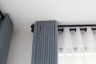 Prolong the Life of Your Curtains with Curtain Rod Installation!
